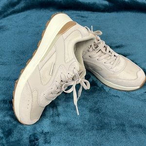 Skechers Women’s street sneakers